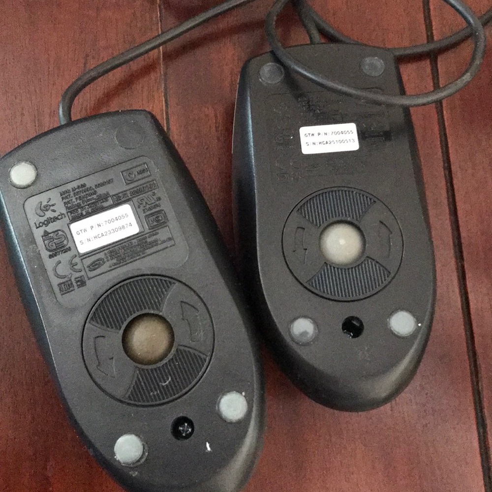 2 Computer Mice - Picture 2 of 3